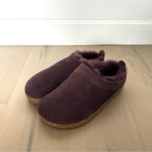 Haflinger Snowbird Shearling Clogs plum color NWT size 8
